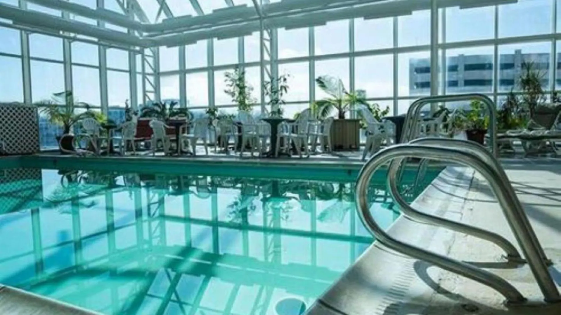 וירג'יניה ביץ' Four Sails Resort 0*, וירג'יניה ביץ'