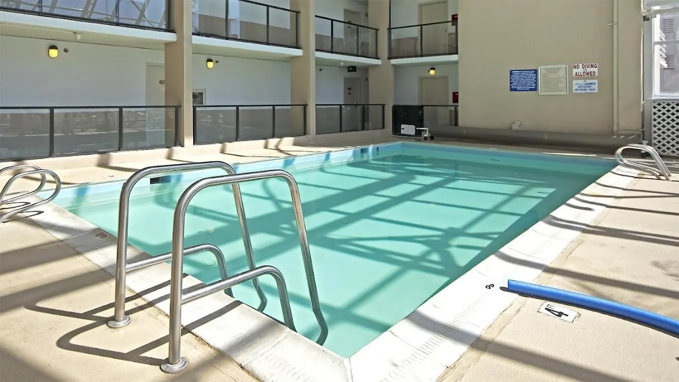Four Sails Resort Virginia Beach